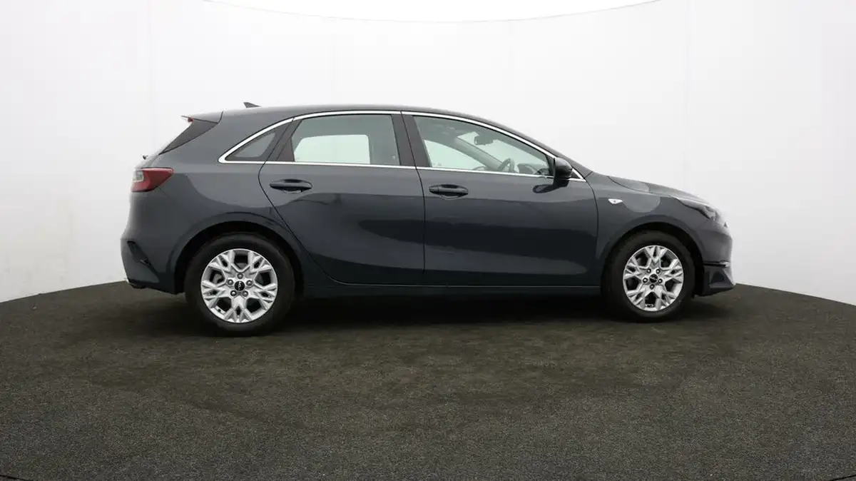 2021-kia-ceed-10-t-gdi-2-hatchback-big-30