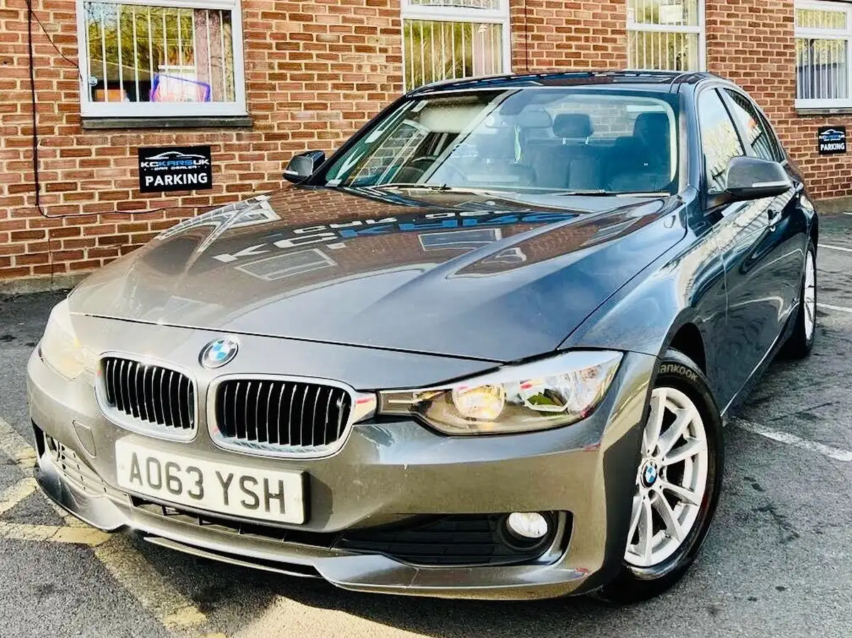 2013-bmw-3-series-20td-320d-efficientdynamics-163bhp-efficientdynamics-ss-saloon-4d-big-1