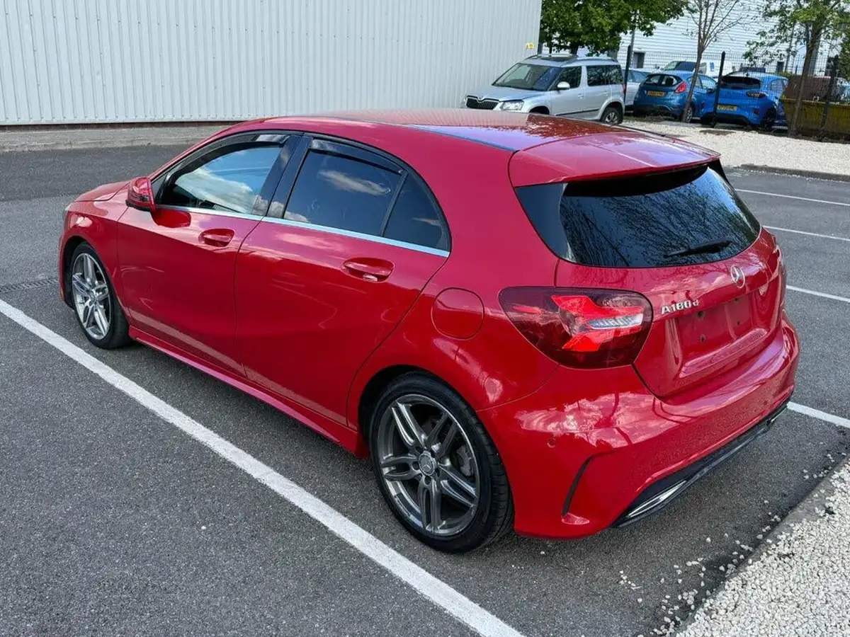 2016-mercedes-benz-a-class-15d-a180d-amg-line-premiumss-big-9