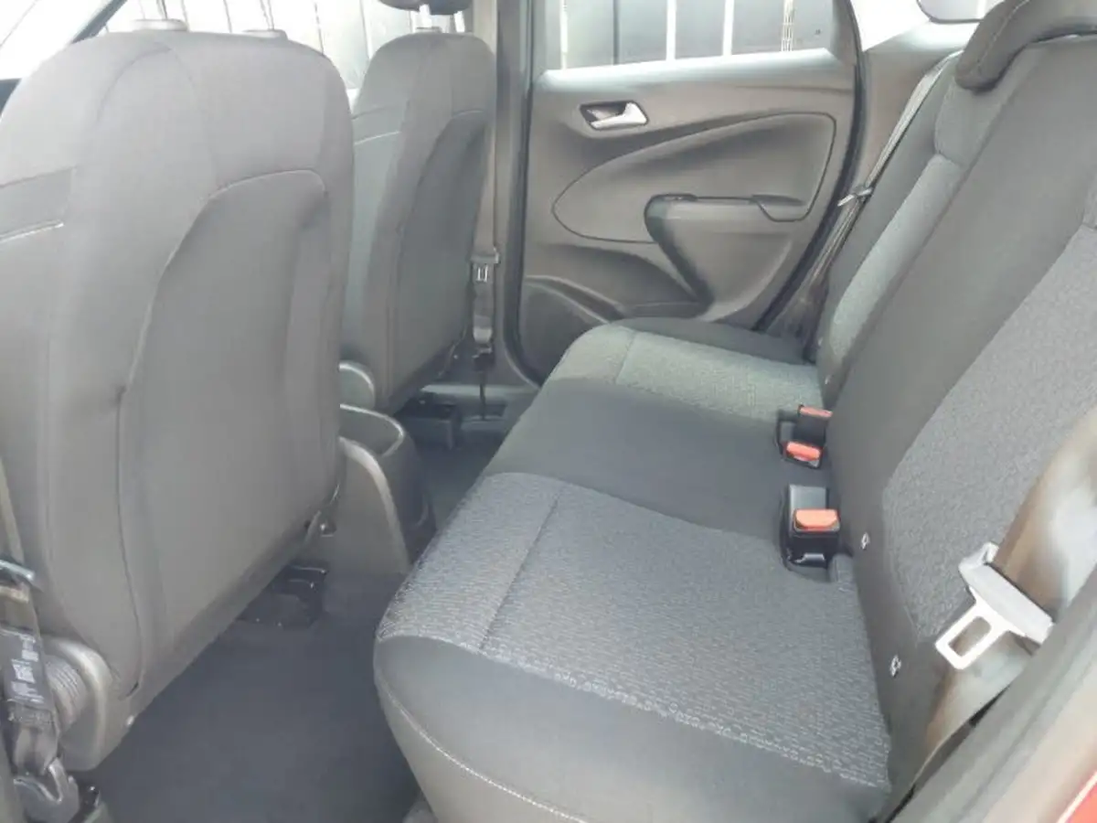 2022-vauxhall-crossland-12i-design-big-5