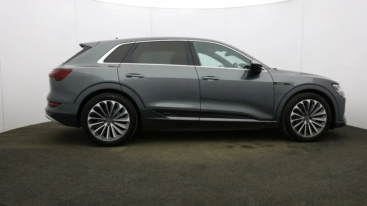 2021-audi-e-tron-50e-s-line-station-wagon-big-46