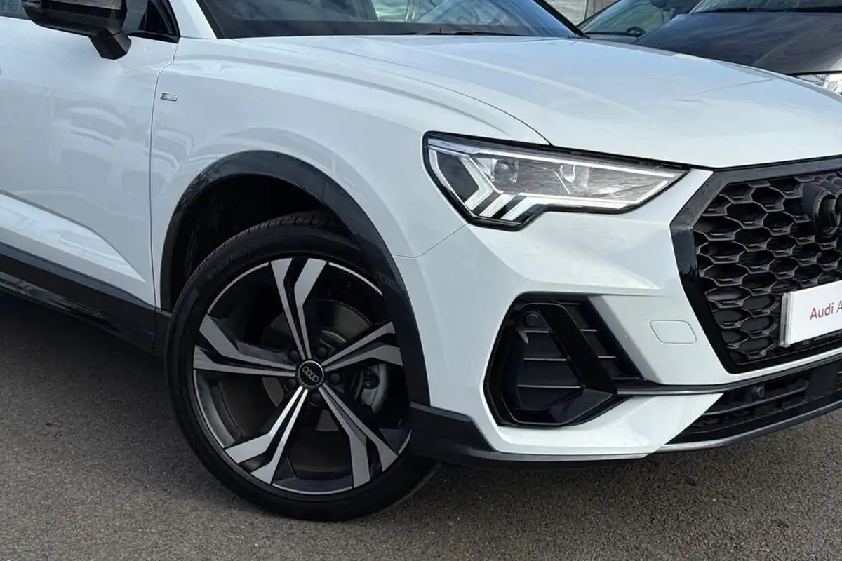 2024-audi-q3-15-35-tfsi-black-edition-sportback-s-tronic-big-26