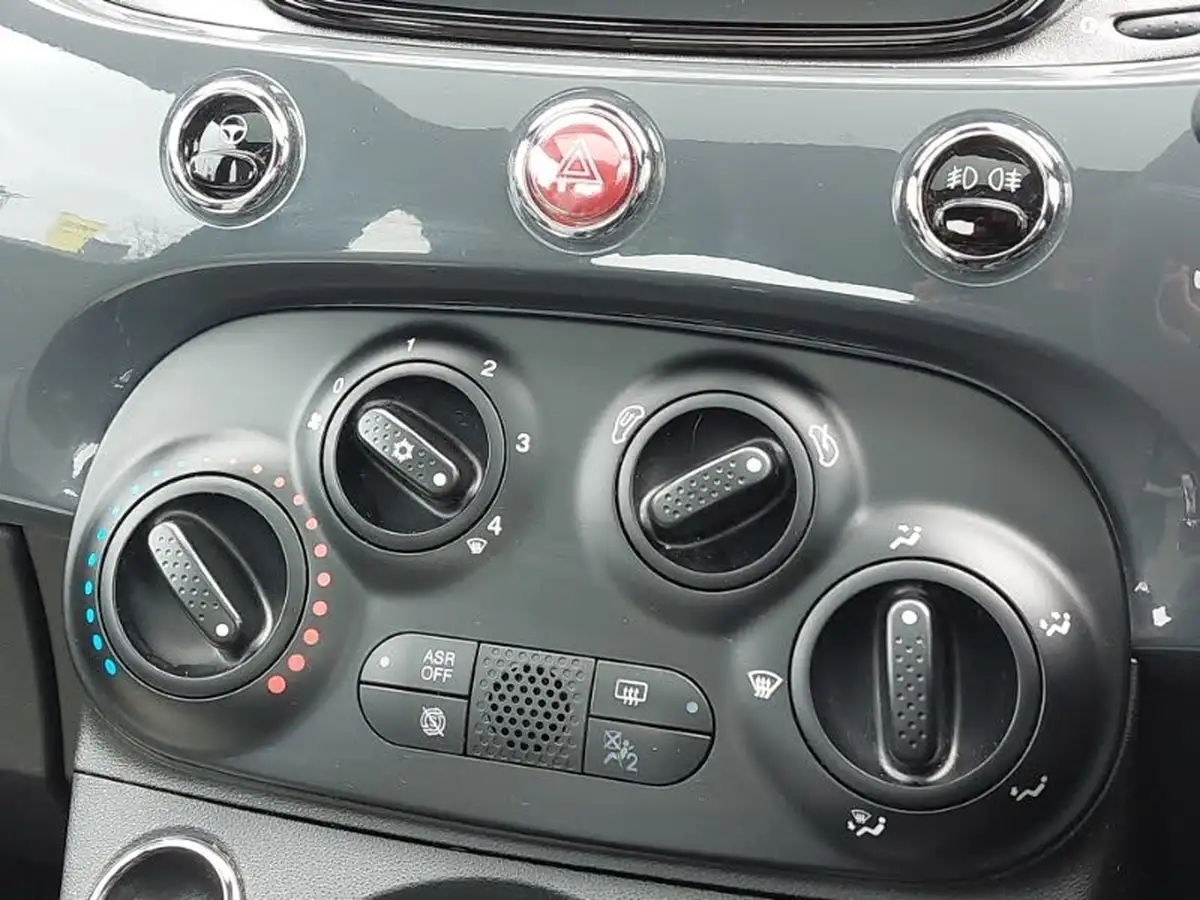 2022-fiat-500-10-dolcevita-big-16