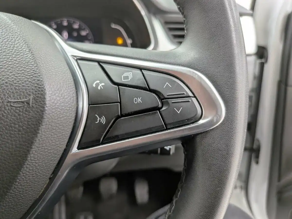 2022-renault-captur-10-tce-techno-big-21