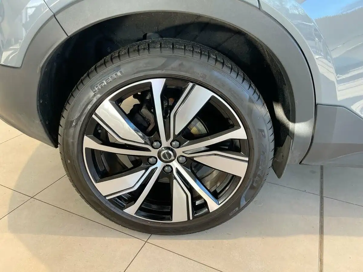 2021-volvo-xc40-15-t5-r-design-pro-258bhp-big-9