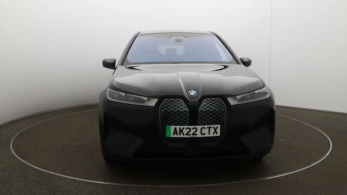 2022-bmw-ix-e-xdrive-40-m-sport-big-32