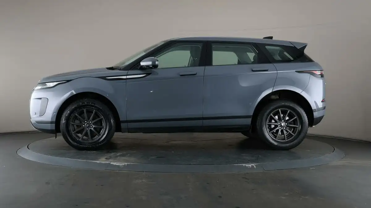 2021-land-rover-range-rover-evoque-20-d165-big-29