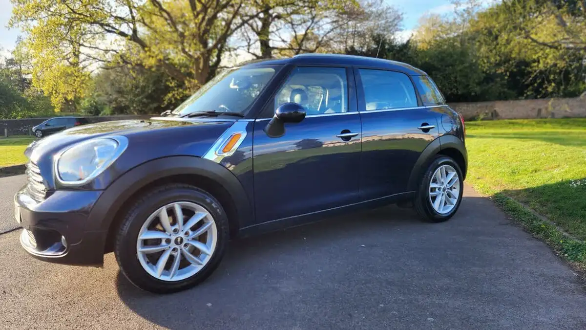 2012-mini-countryman-16-cooper-pepper-big-6