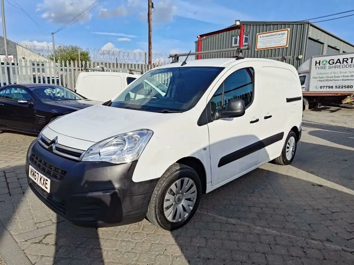 2018-citroen-berlingo-16td-l1625-enterprise-special-edition-panel-big-19