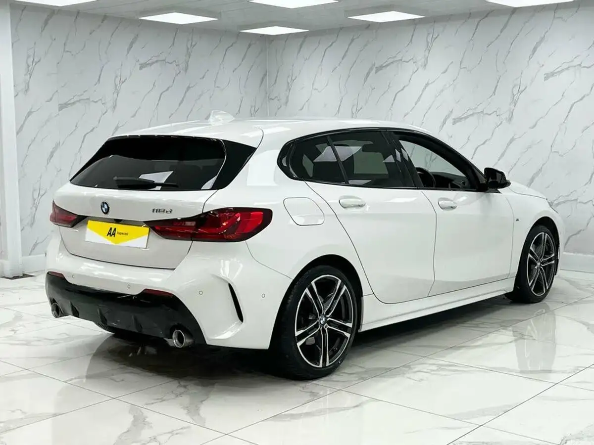 2022-bmw-1-series-20td-118d-m-sport-lcp-auto-big-10