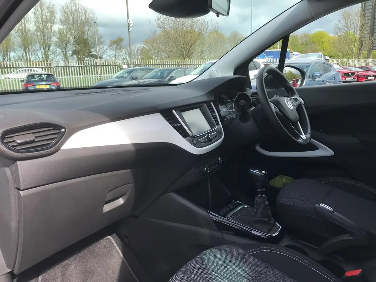 2020-vauxhall-crossland-x-15-griffin-102ps-big-4