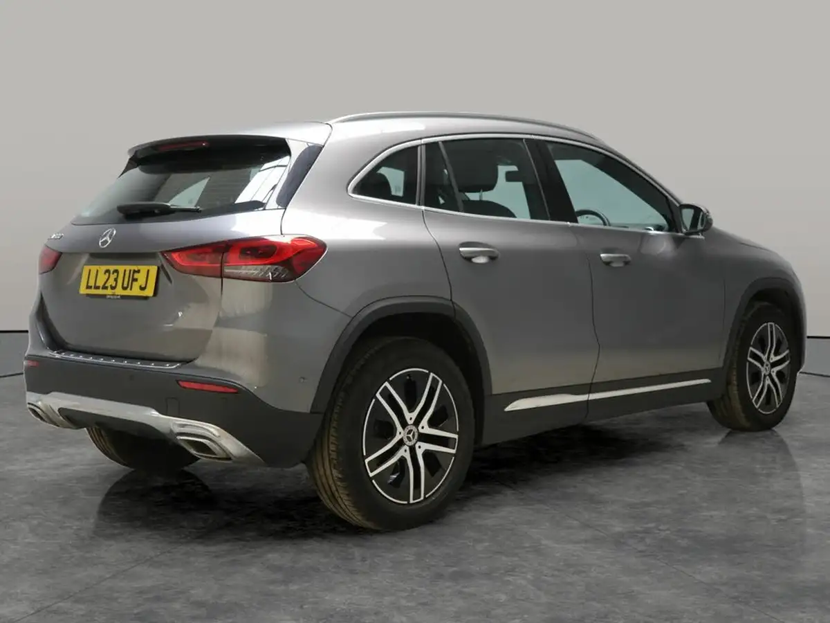 2023-mercedes-benz-gla-class-13-gla-200-sport-executive-station-wagon-big-8