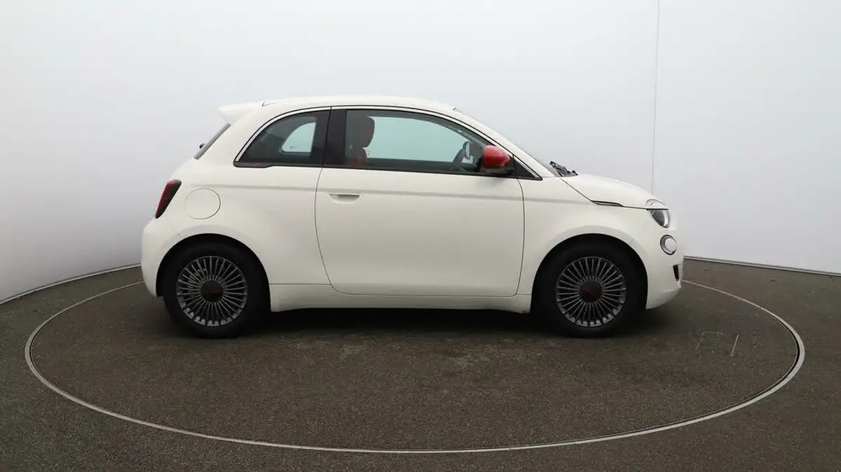 2021-fiat-500-e-red-117bhp-big-40