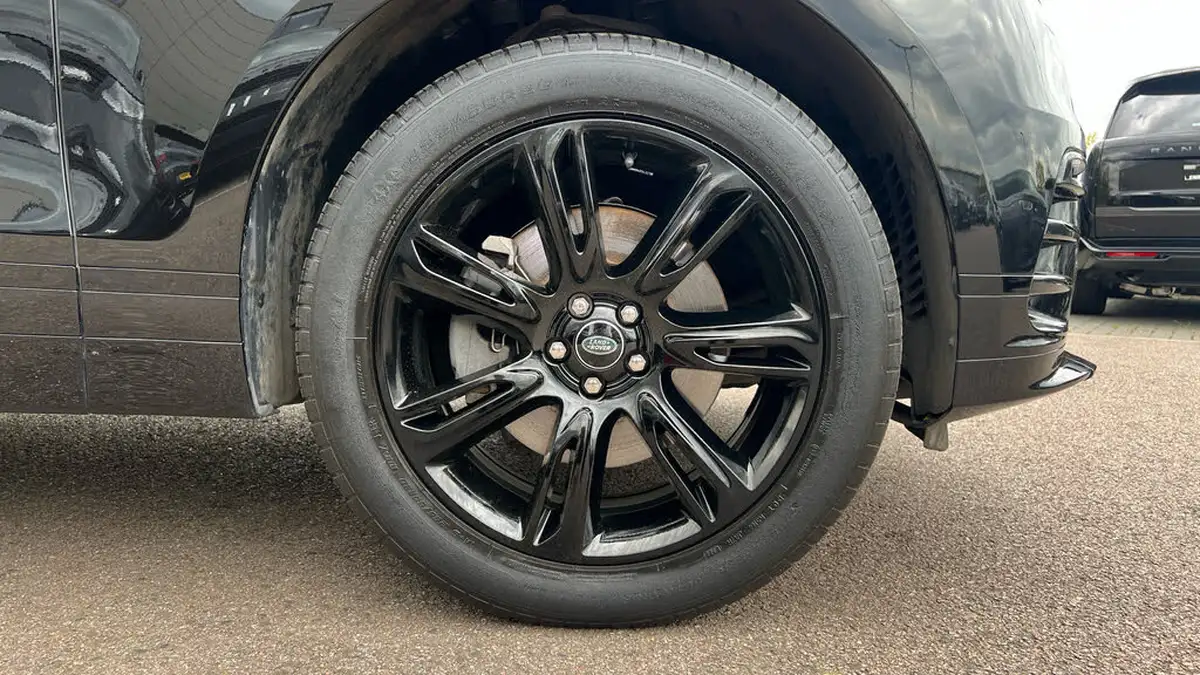 2022-land-rover-range-rover-velar-20-d200-velar-edition-big-7