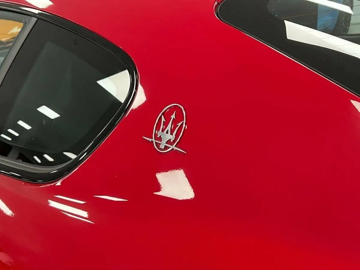 2014-maserati-granturismo-47-sport-mc-shift-big-14