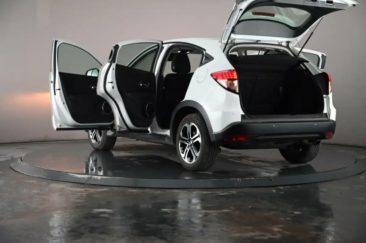 2017-honda-hr-v-15-i-vtec-se-navi-big-39