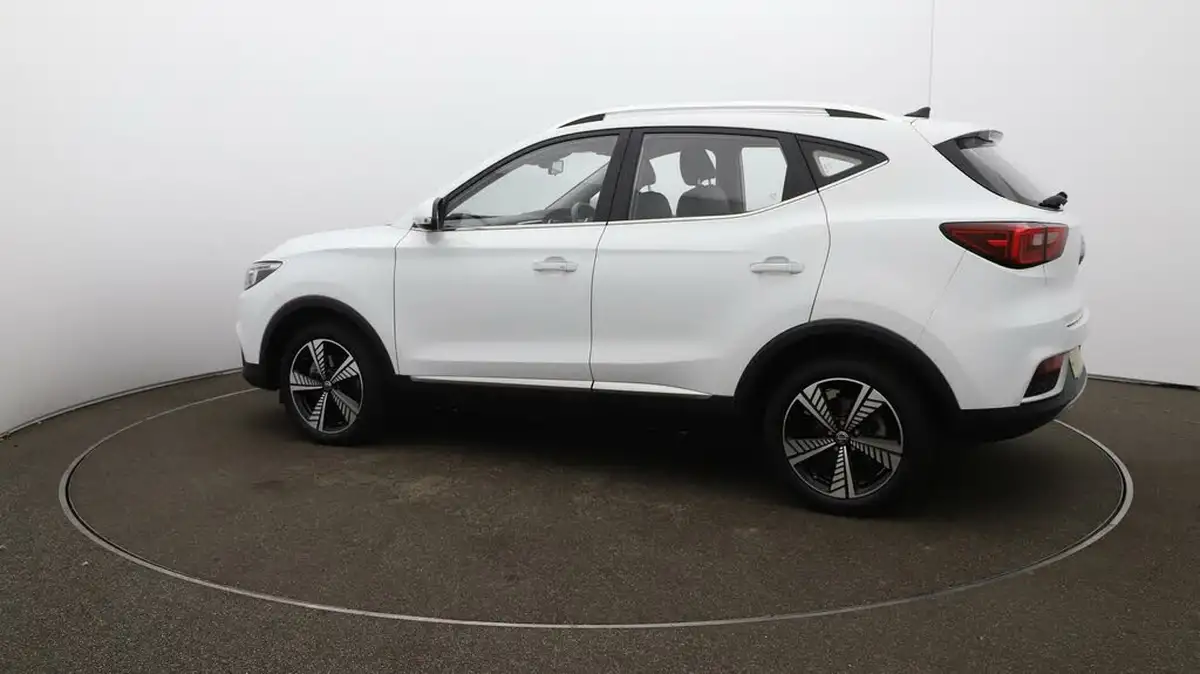 2020-mg-zs-suv-e-exclusive-ev-big-39