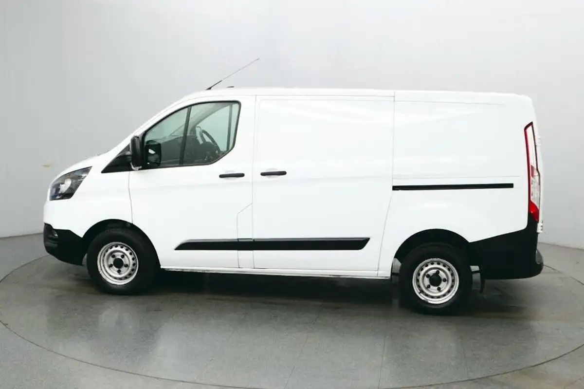 2020-ford-transit-custom-20tdci-280-l1h1-leader-105pseu6dt-panel-van-big-3
