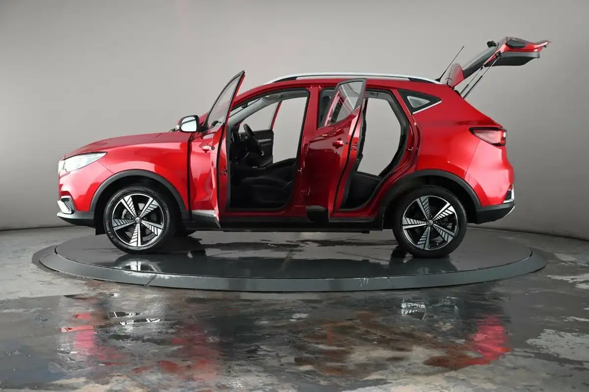 2020-mg-zs-suv-e-exclusive-ev-big-35