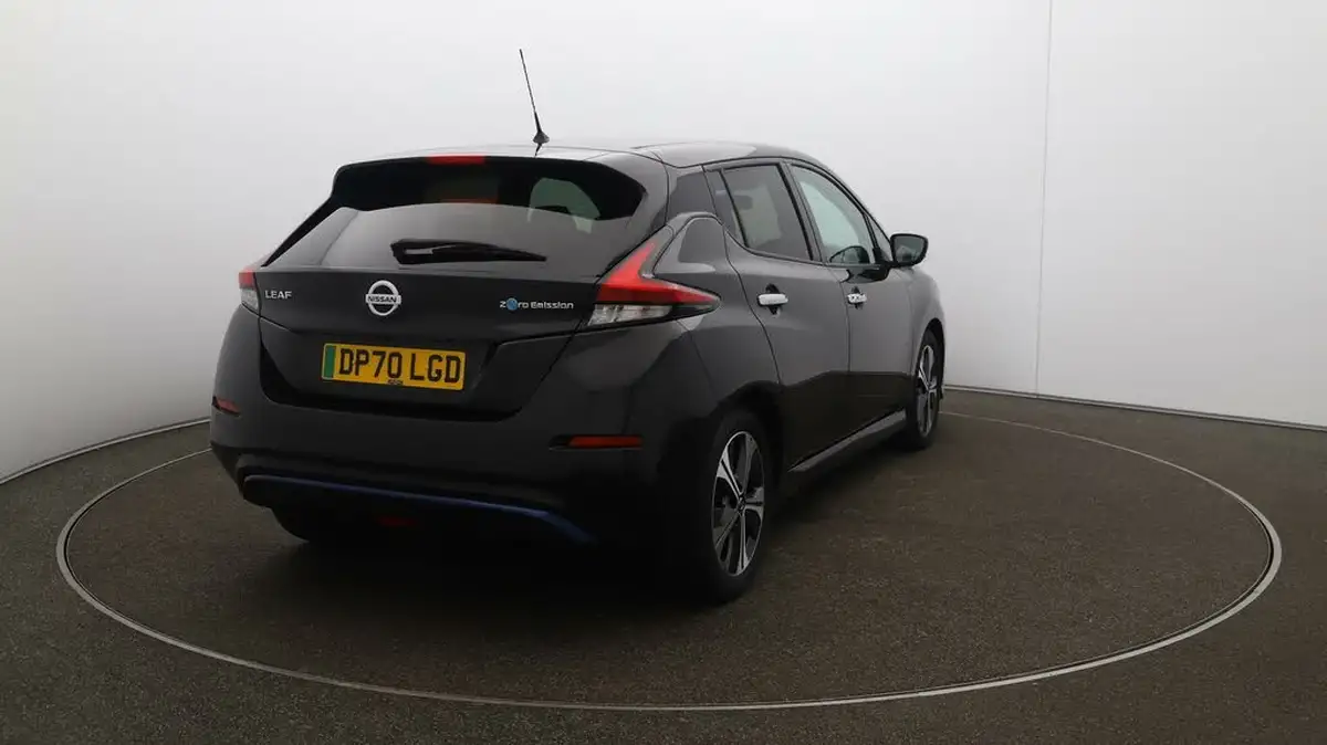 2020-nissan-leaf-e-n-connecta-big-48