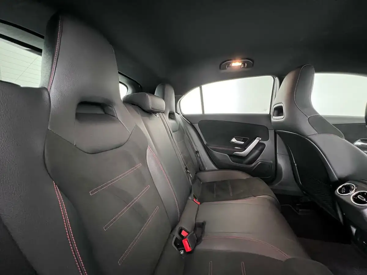 2021-mercedes-benz-a-class-13-a180-amg-line-hatchback-5d-7g-dct-big-13