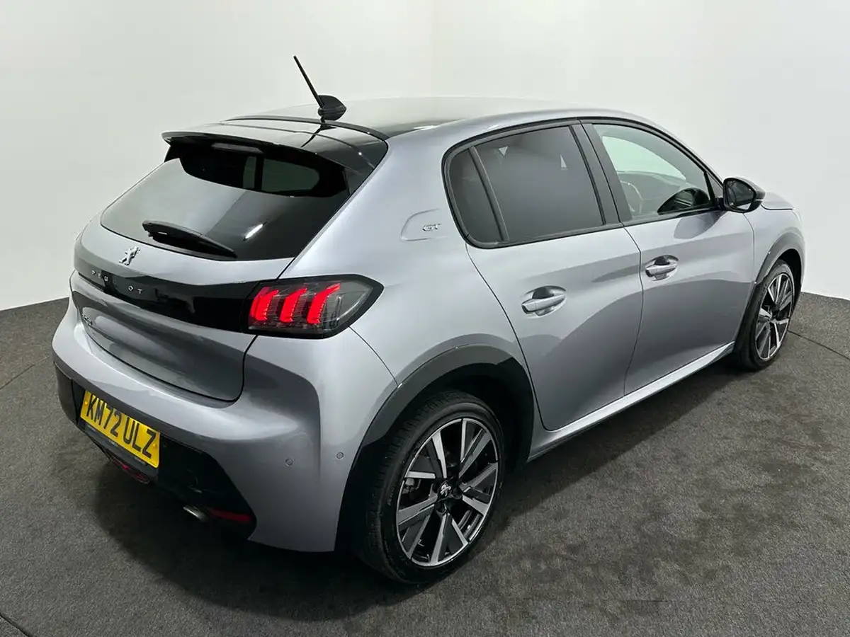 2022-peugeot-208-12-puretech-gt-100ps-big-48