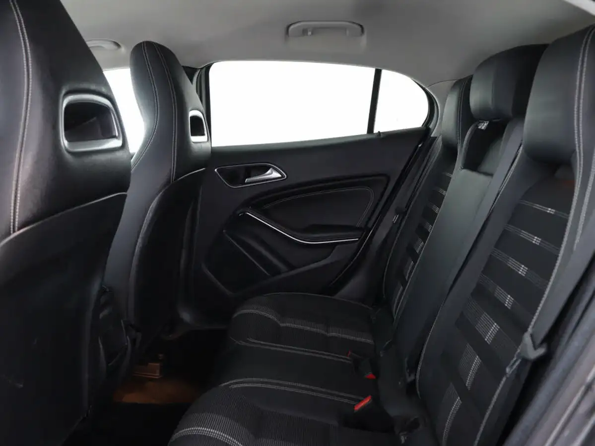 2019-mercedes-benz-gla-class-16-gla-180-urban-edition-big-49