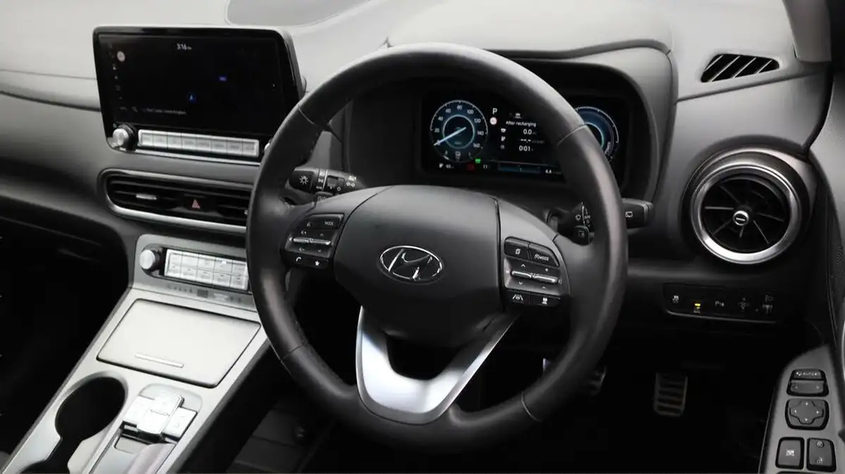 2022-hyundai-kona-e-premium-204ps-64kwh-7kw-obc-big-8
