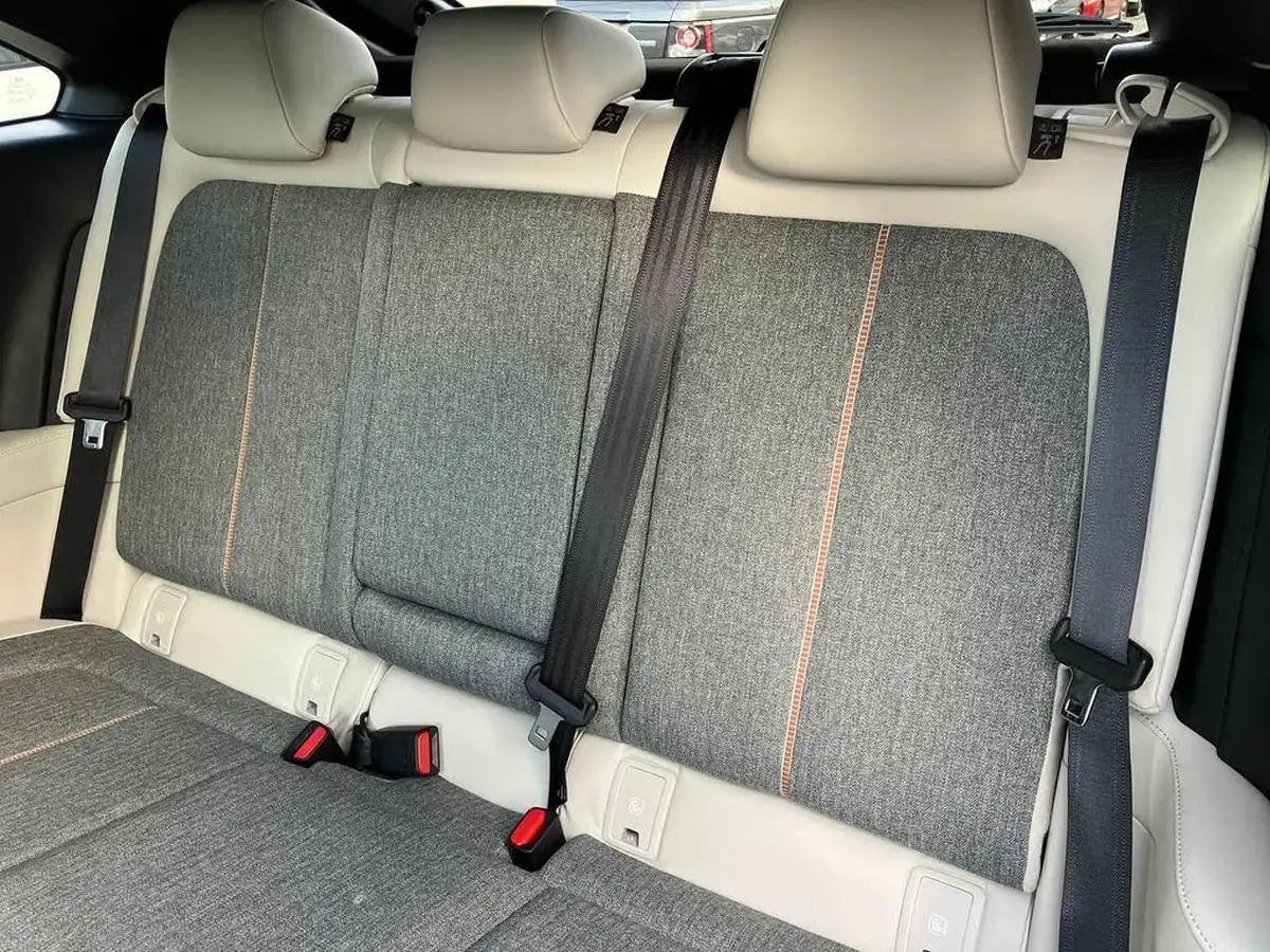 2023-mazda-mx-30-e-makoto-170ps-dark-grey-cloth-w-black-leatherette-830cc-big-28