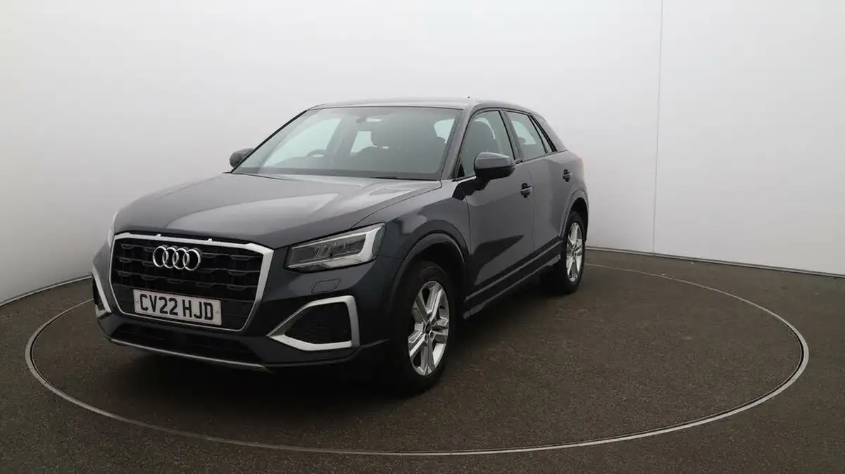 2022-audi-q2-10-30-tfsi-sport-big-28