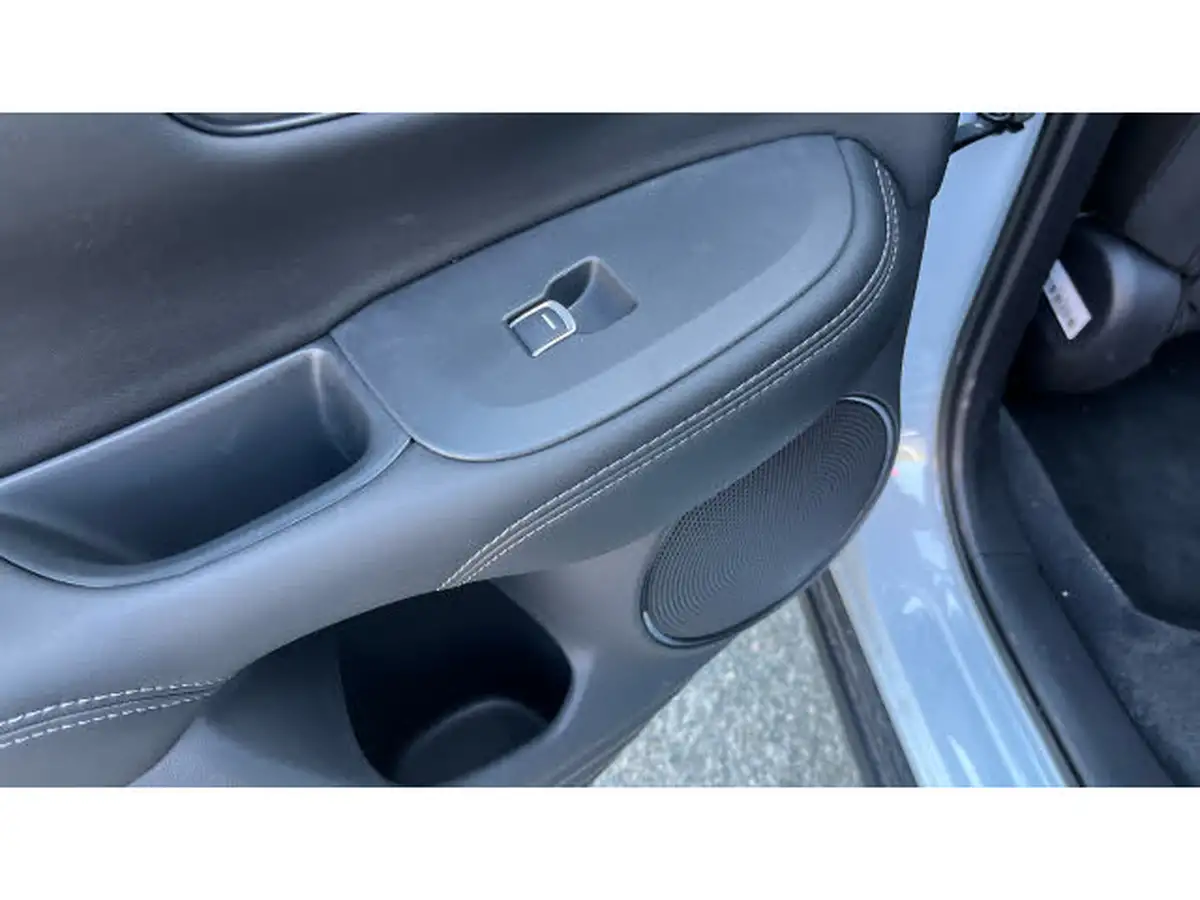 2024-honda-zr-v-20-i-mmd-elegance-big-37