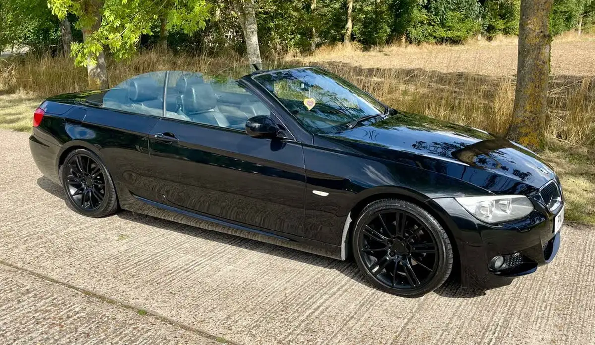 2011-bmw-3-series-20-320i-m-sport-convertible-2d-auto-big-7