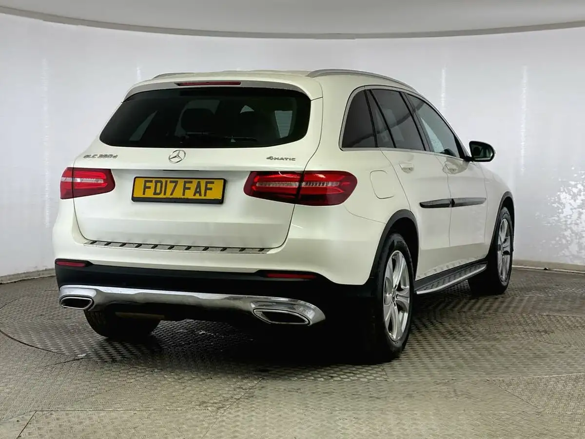 2017-mercedes-benz-glc-class-30-d-glc350d-sport-ss-station-wagon-5d-big-6