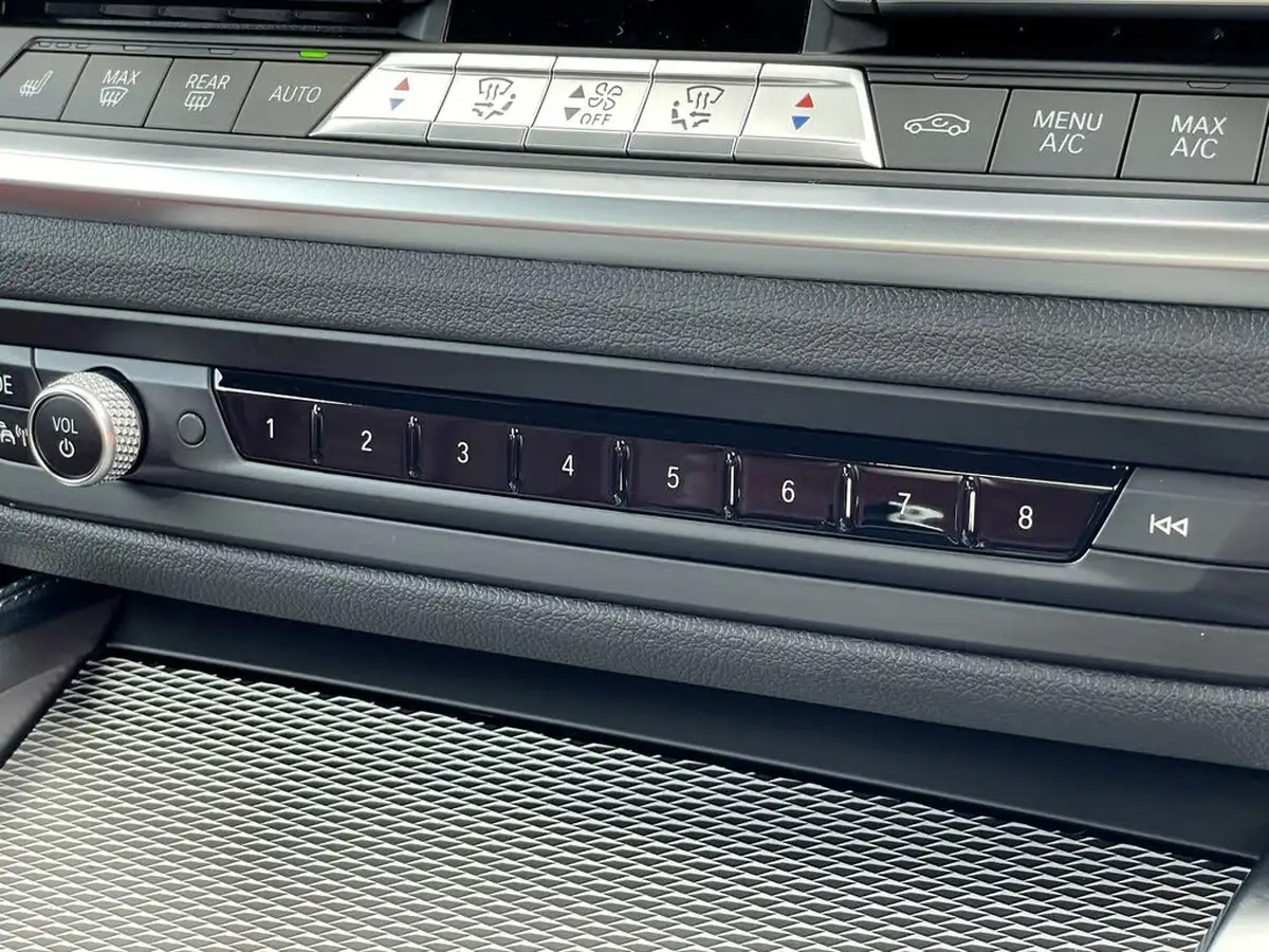 2022-bmw-4-series-20td-420d-m-sport-convertible-2d-big-50