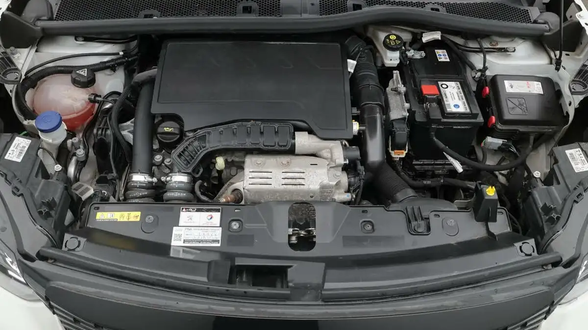 2021-peugeot-2008-suv-12-puretech-allure-premium-130bhp-eat8-big-19