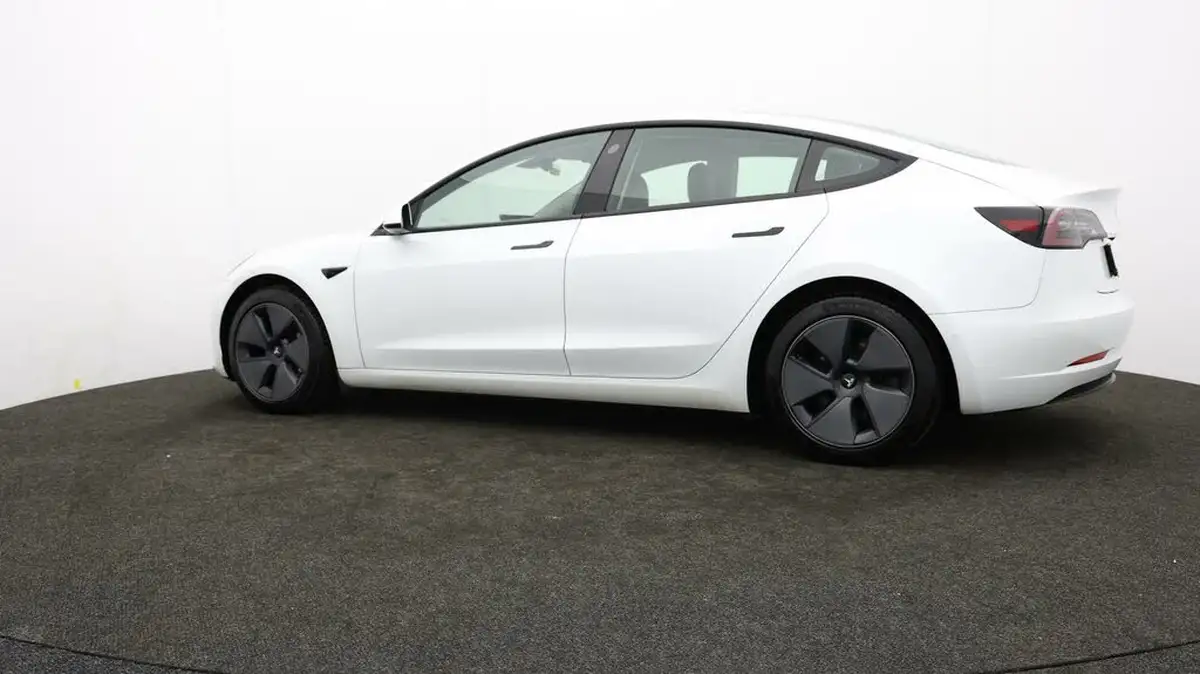 2021-tesla-model-3-e-standard-plus-big-66
