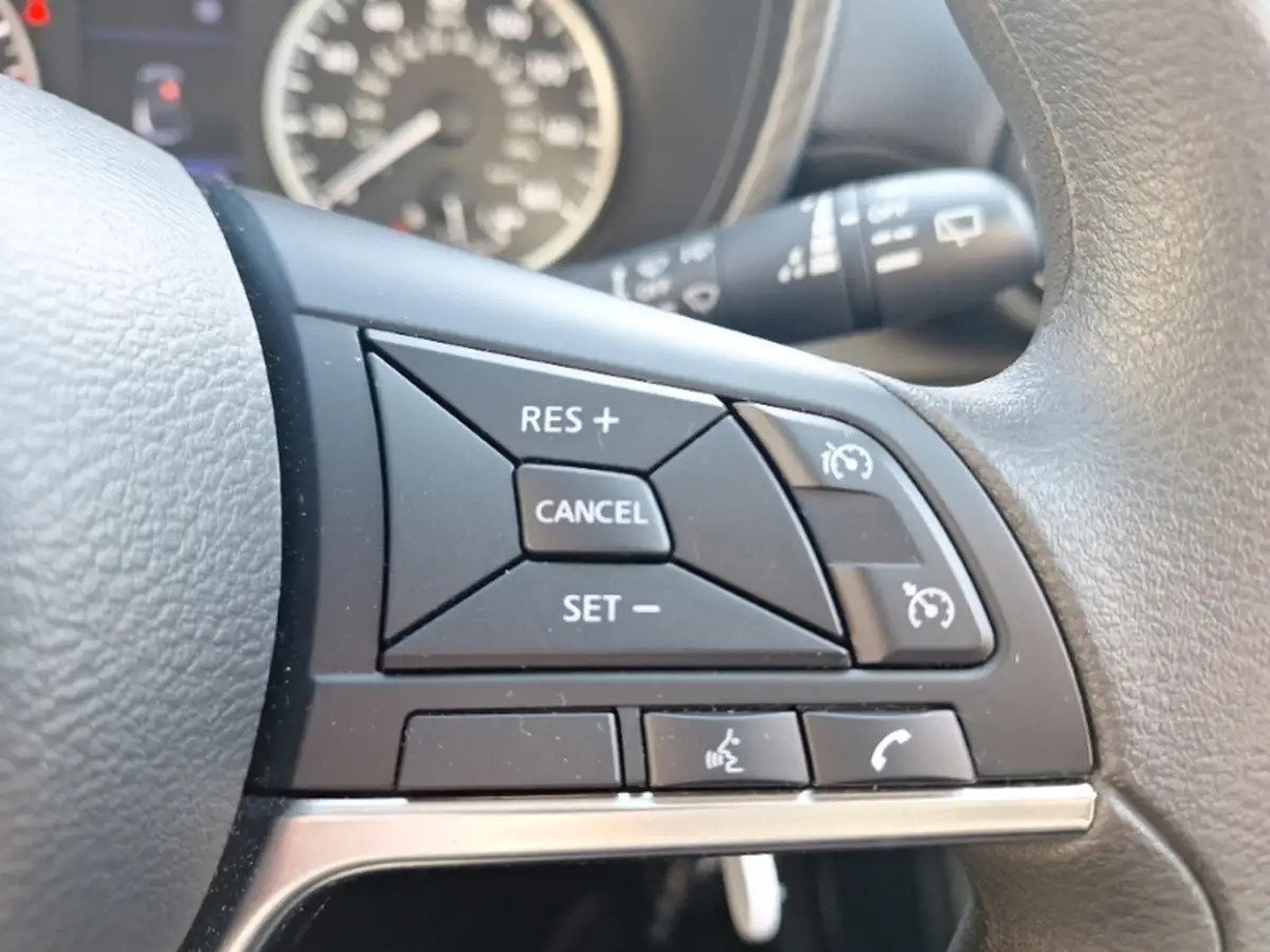 2021-nissan-juke-10-dig-t-acenta-big-15