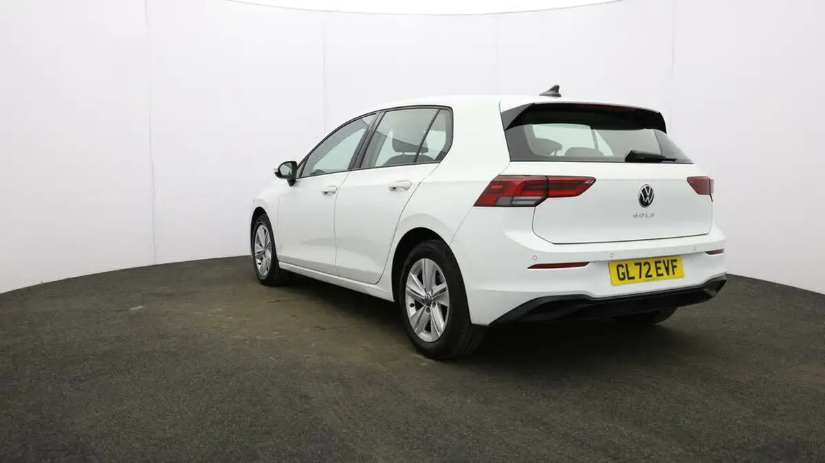 2022-volkswagen-golf-15-tsi-life-150ps-hatchback-big-34