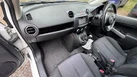 2013-mazda-mazda2-13-venture-small-32