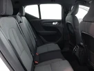 2020-volvo-xc40-15-t3-momentum-small-43