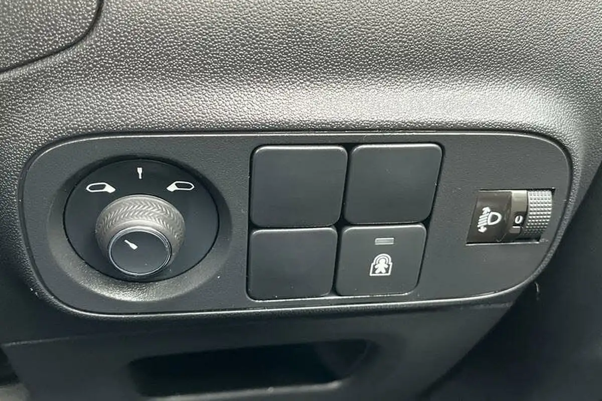 2021-citroen-c3-12-puretech-shine-83ps-big-21