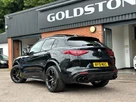 2019-alfa-romeo-stelvio-29-biturbo-quadrifoglio-small-30