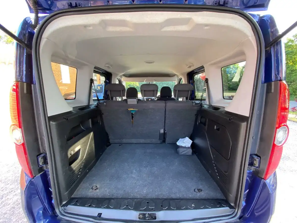 2014-fiat-doblo-16td-mylife-16multijet-105bhp-big-31