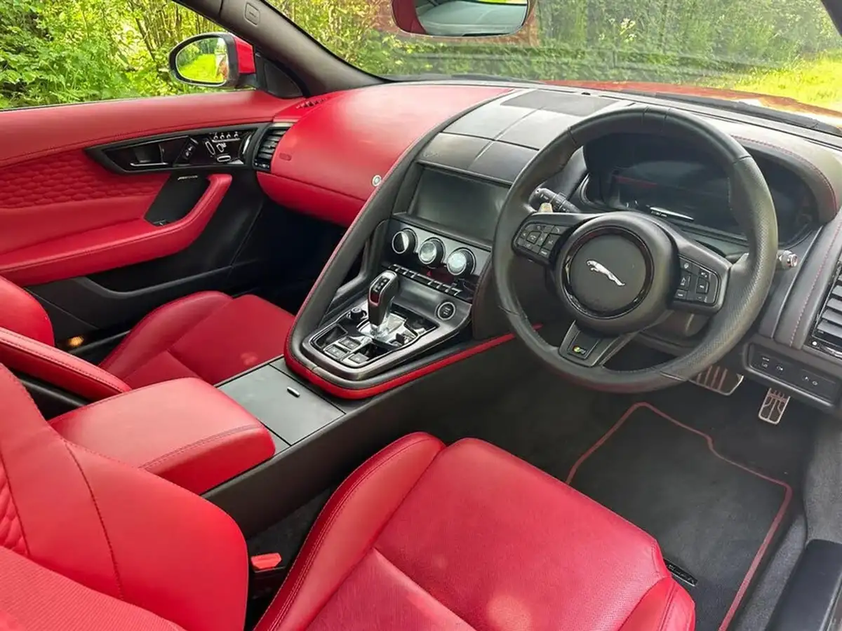 2019-jaguar-f-type-50-v8-sc-r-550ps-awd-ss-coupe-big-10