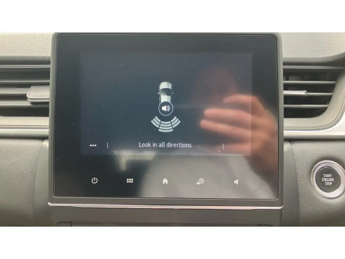 2022-renault-captur-13-tce-iconic-edition-big-22