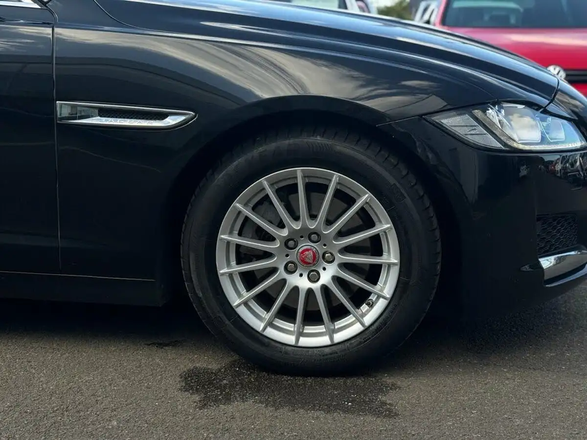 2017-jaguar-xf-20td-prestige-180ps-saloon-4d-1999cc-auto-big-8