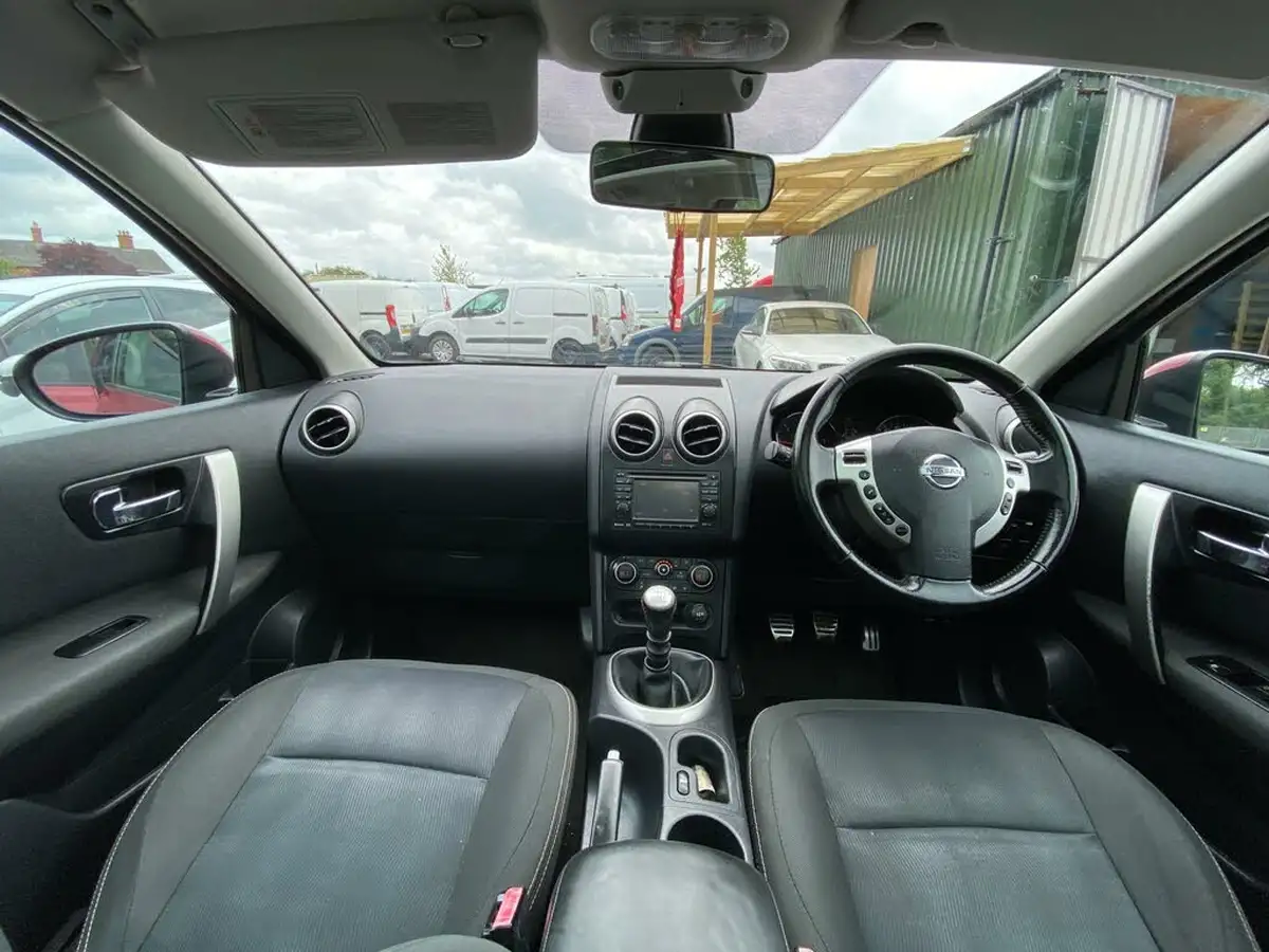2012-nissan-qashqai-15td-n-tec-big-8
