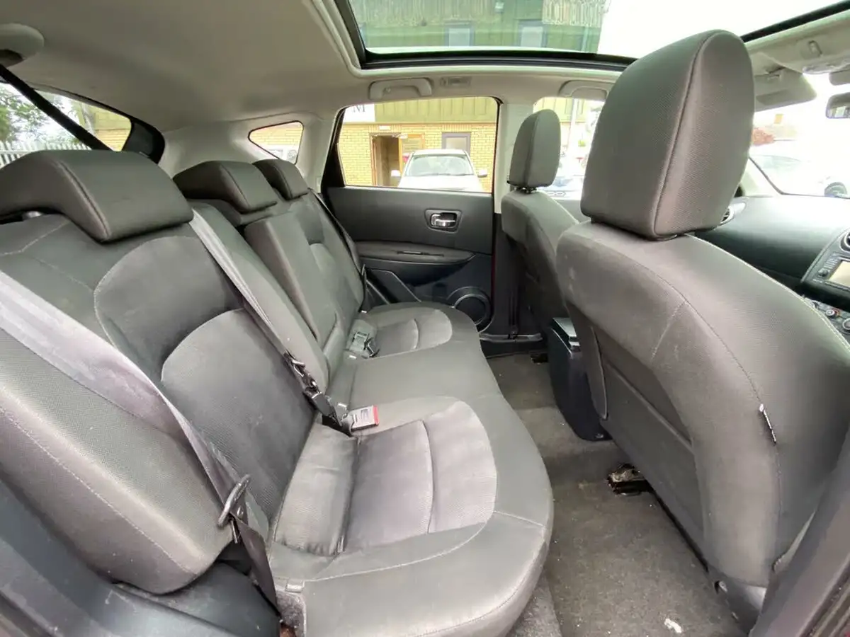 2012-nissan-qashqai-15td-n-tec-big-32