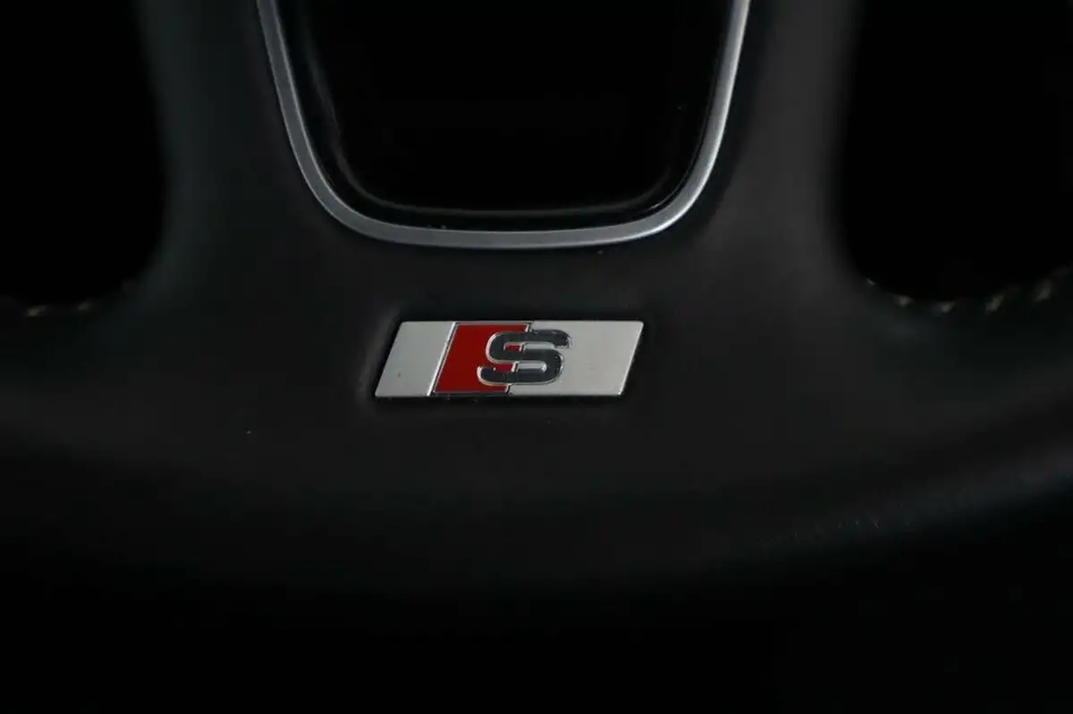 2018-audi-q2-16tdi-s-line-115ps-big-24