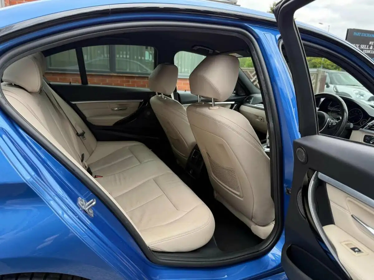 2018-bmw-3-series-20-330e-m-sport-shadow-edition-big-16